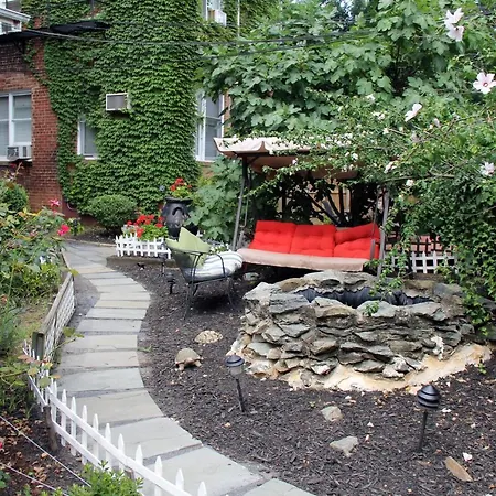 Adam'S Inn-2