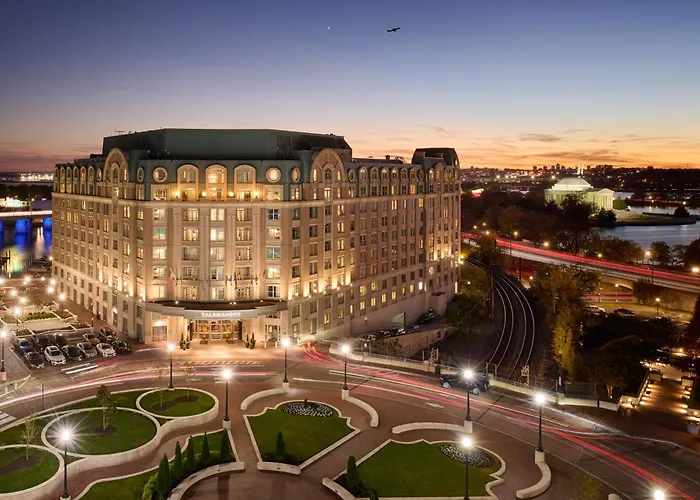 Jacuzzi hotel: Salamander Washington Dc